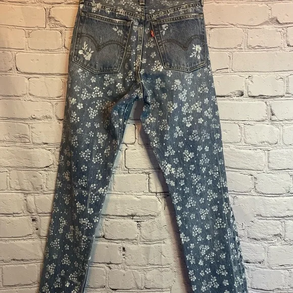 Levi's Wedgie Straight Blue Floral Women's Jeans - Picture 5 of 7